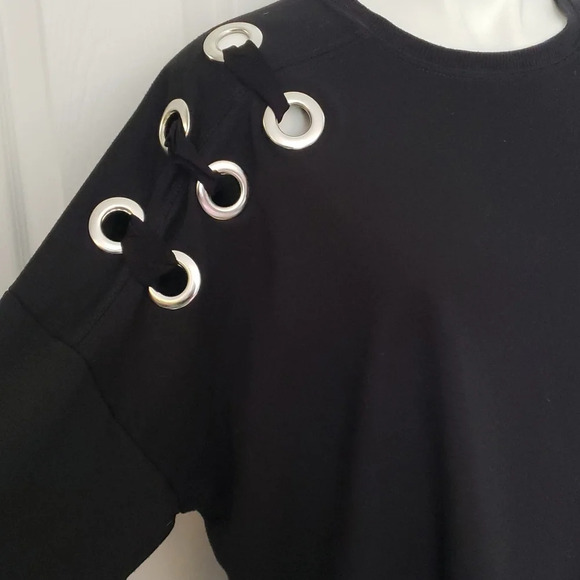 Kim & Cami Black Eyelet Detail Top - Picture 5 of 10